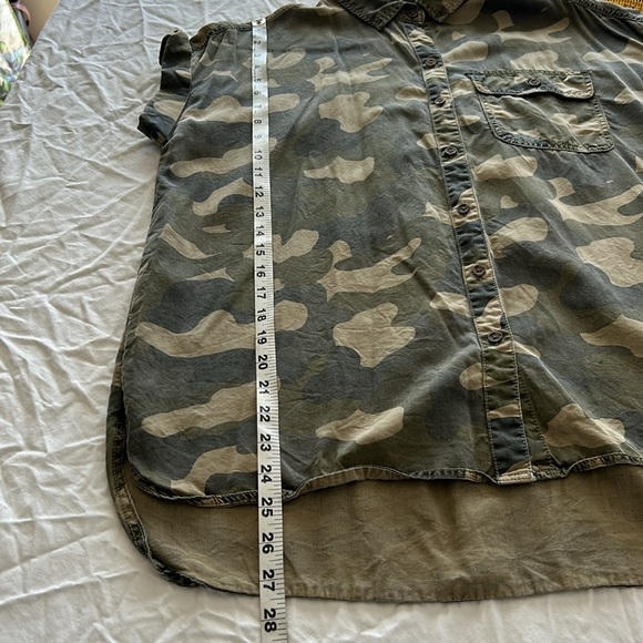 C&C CALIFORNIA Short Sleeve button down top green camo Sz S - Picture 7 of 11